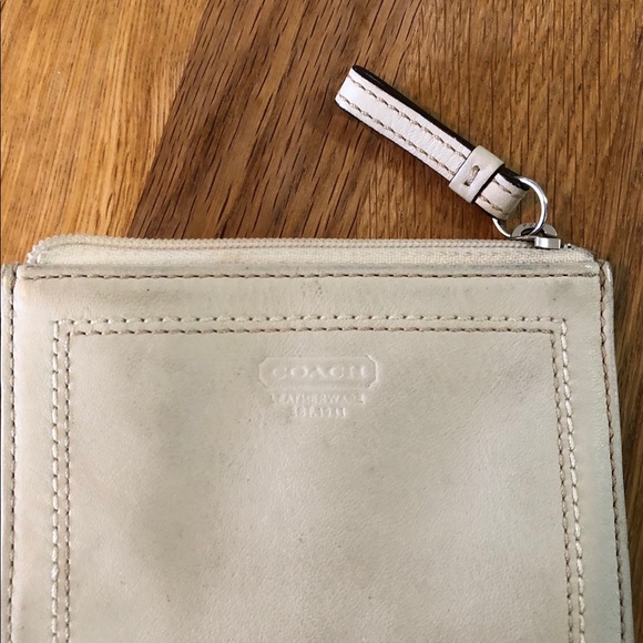 Coach coin purse - Picture 3 of 5